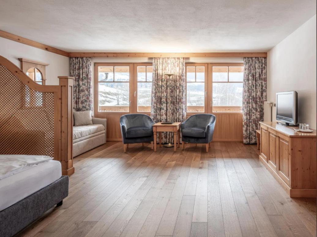 Hotel Bad Waldbrunn Monguelfo-Tesido / Welsberg-Taisten Bagian luar foto