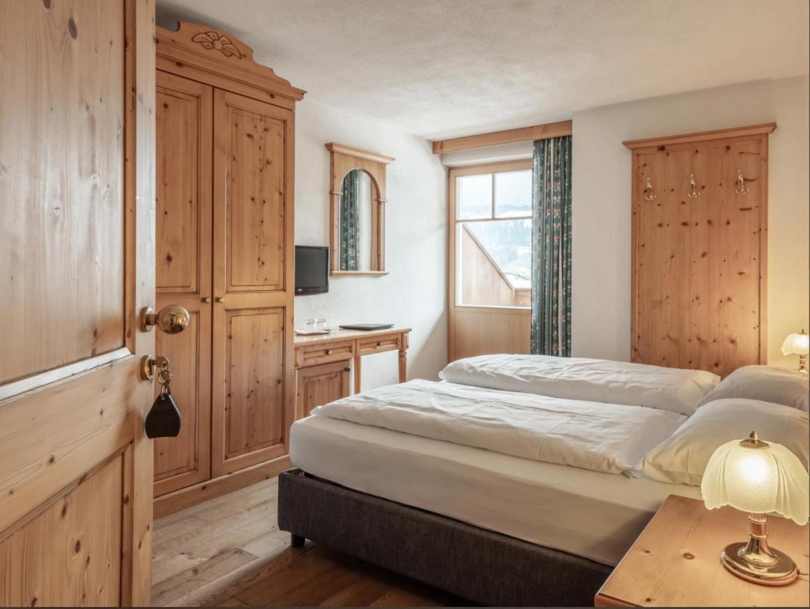 Hotel Bad Waldbrunn Monguelfo-Tesido / Welsberg-Taisten Bagian luar foto