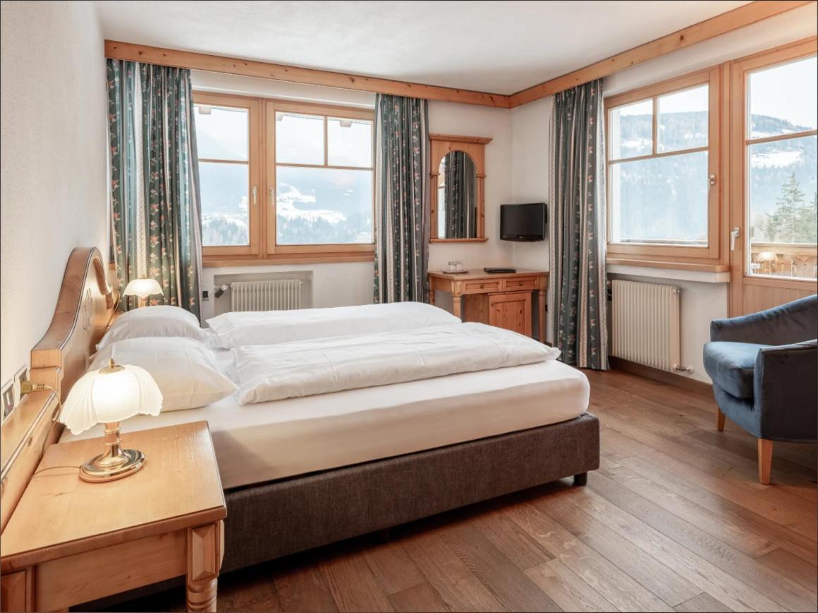 Hotel Bad Waldbrunn Monguelfo-Tesido / Welsberg-Taisten Bagian luar foto